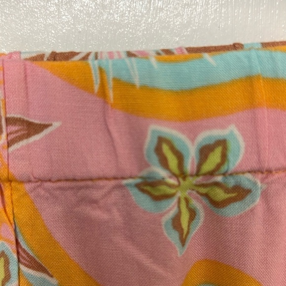 Roxy Easy Does It Mid Rise Floral Print
Pull-On Shorts NWT size L - Picture 5 of 13